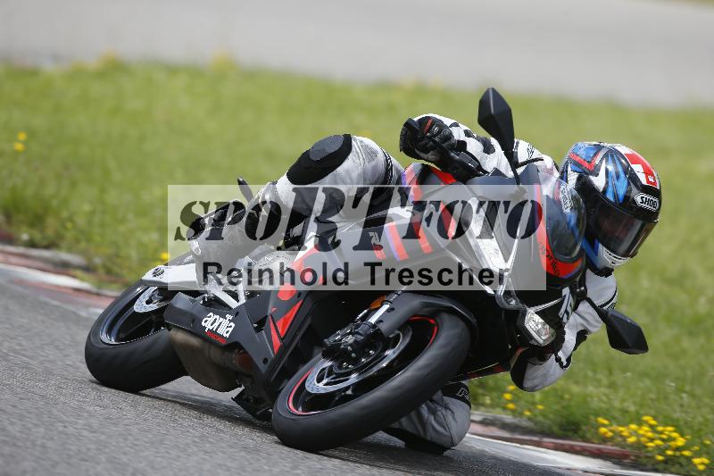 /Archiv-2024/29 12.06.2024 MOTO.CH Track Day ADR/Gruppe rot/15